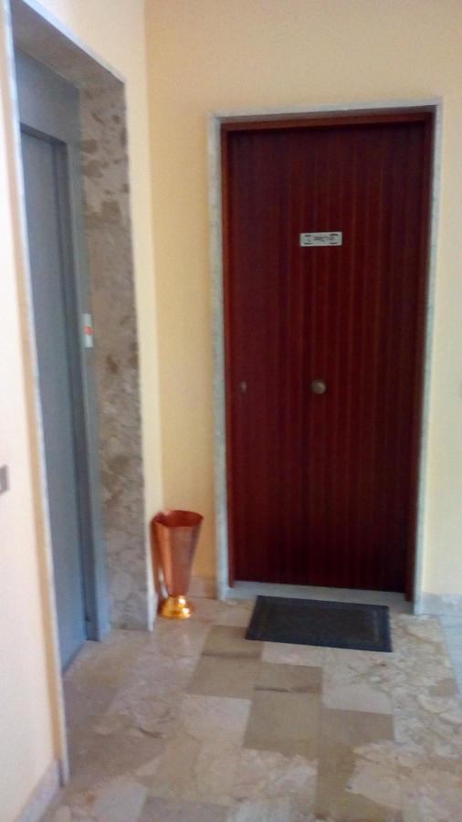 B&B 5 Int 5 A Enna Kore Bagian luar foto